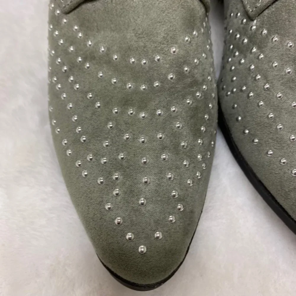 Qupid Olive Muni Studded Ankle Bootie, size‎ 7